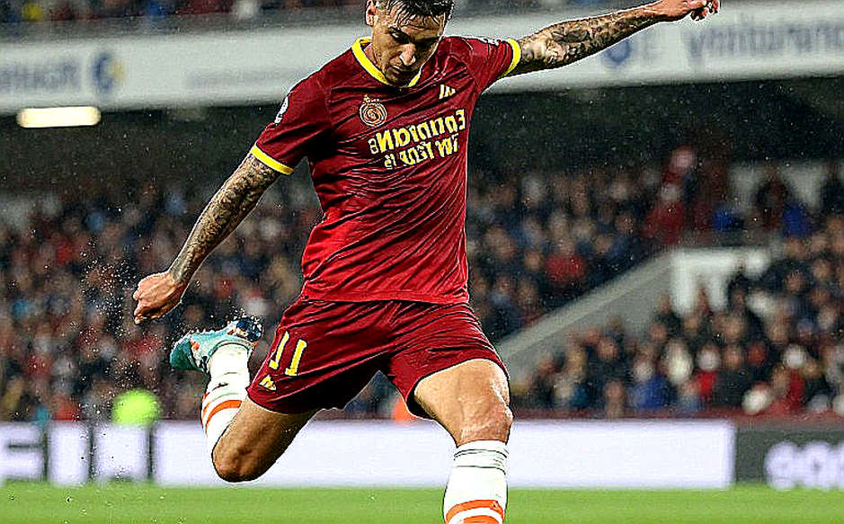 Gündogan bị đóng băng tại Galatasaray: một câu nói, và cả phòng thay đồ lộ nguyên hình Gündogan bị đóng băng tại Galatasaray: một câu nói, và cả phòng thay đồ lộ nguyên hình