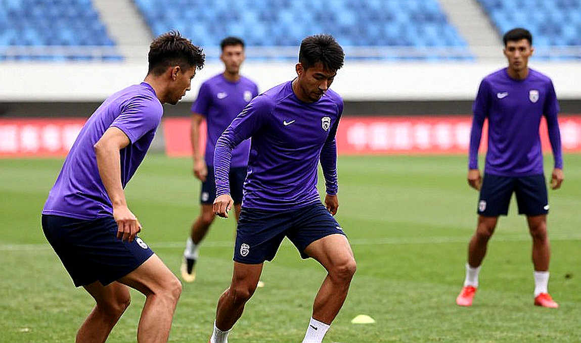 Vùng một của tuyển Anh: hai lần mất bóng ở cùng một ô không gian và cái giá 3-2 trước Tây Ban Nha